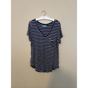 Maurices Striped V-Neck T-Shirt Woman’s Size Large